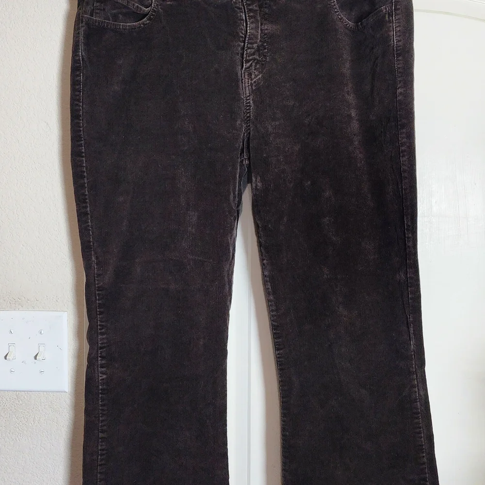 Levi’s‎ 526 Womens Brown Corduroy Slender Boot Cut Jeans Size 16